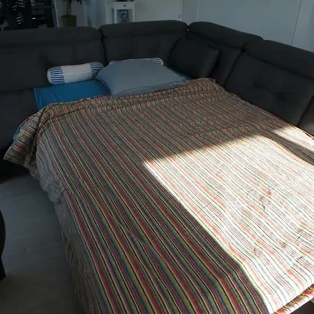 Lumineux En Attique Apartamento Cossonay