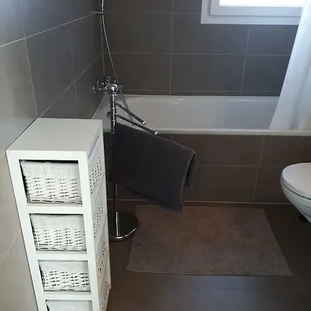 Lumineux En Attique Apartamento Cossonay